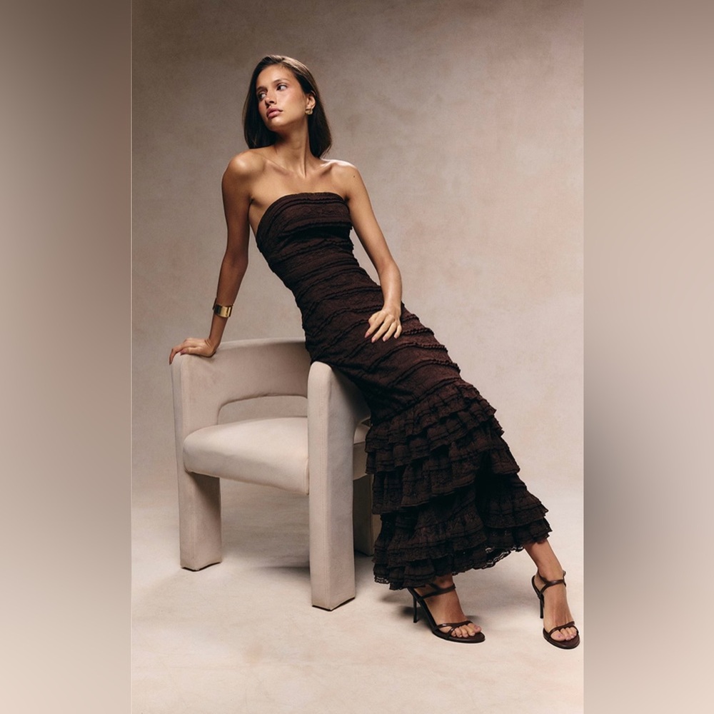 PrettyLittleThing Chocolate Strapless Dress